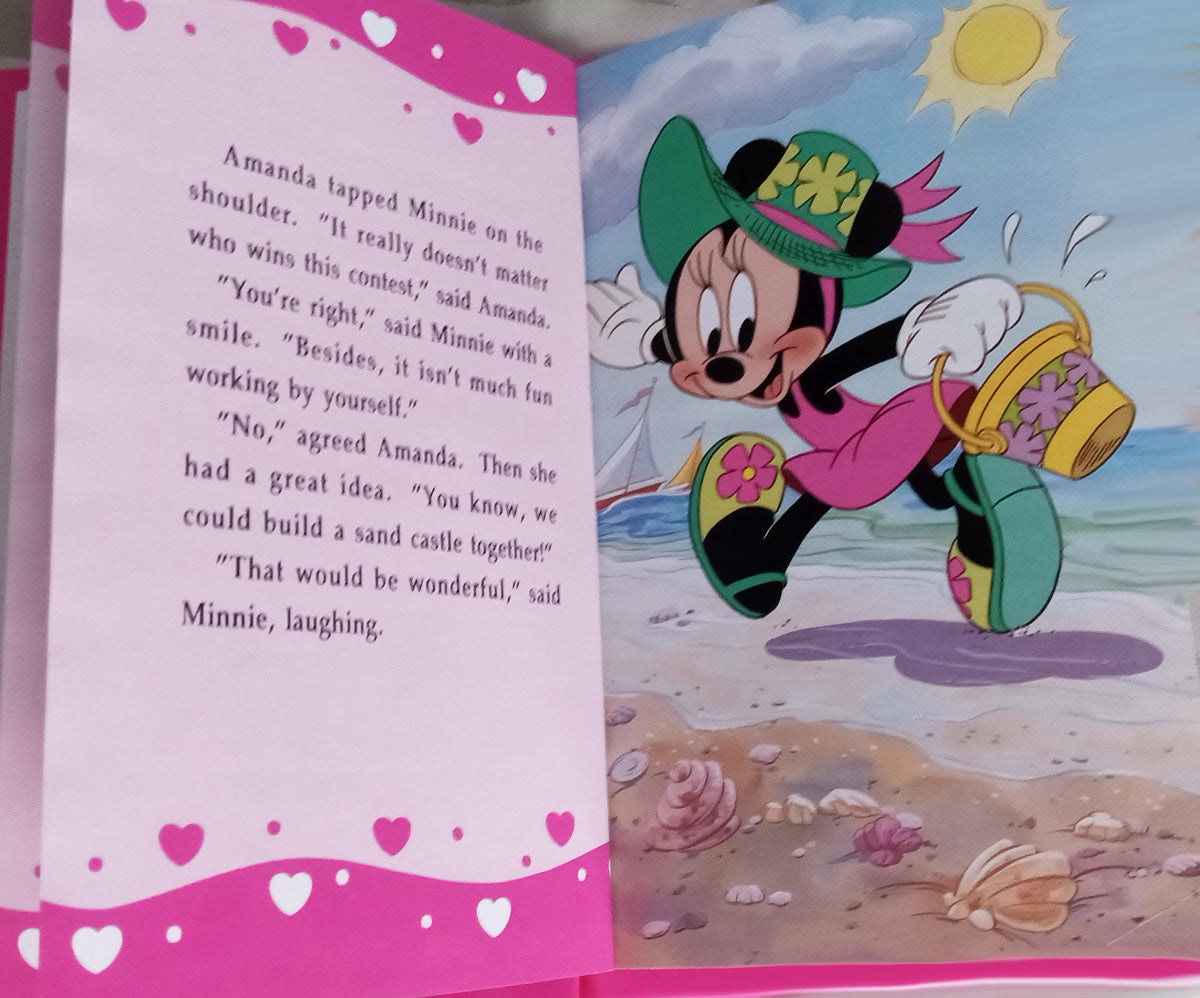 Fun at the beach with Minnie Mouse personalized book - The Lollipop Guild